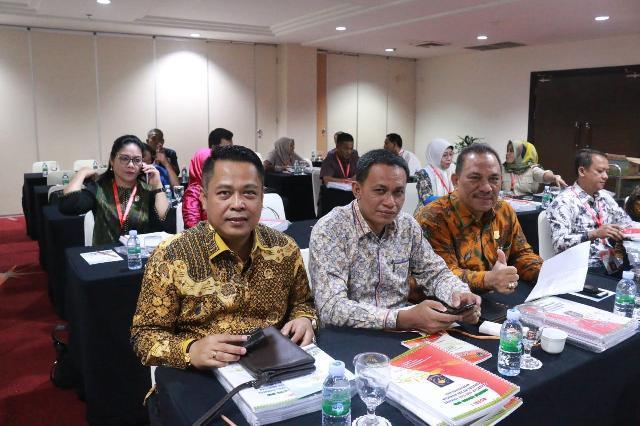 45 Wakil Rakyat Pekanbaru Gelar Orientasi Bersama Eksekutif